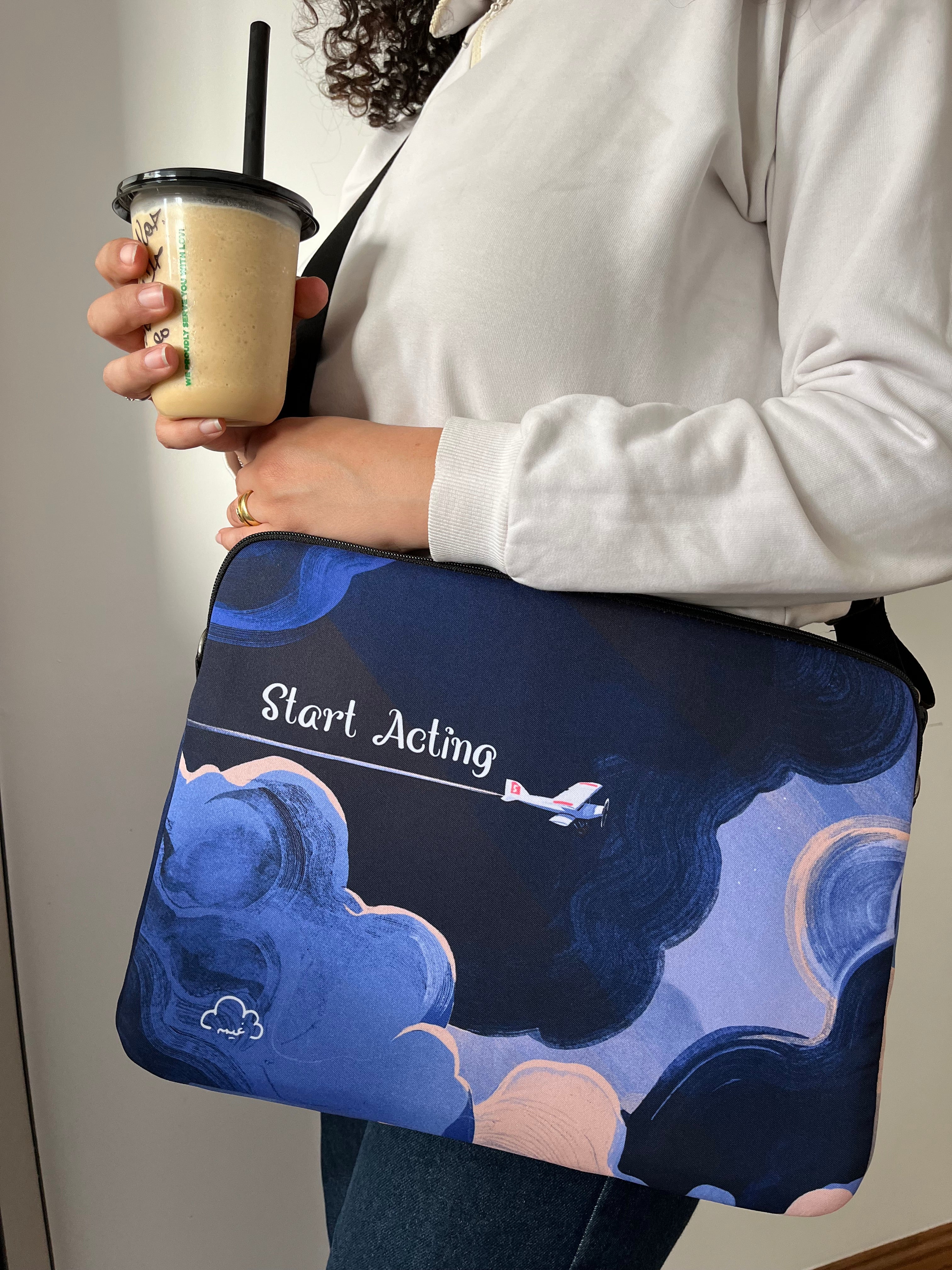 Start acting laptop sleeve dark blue